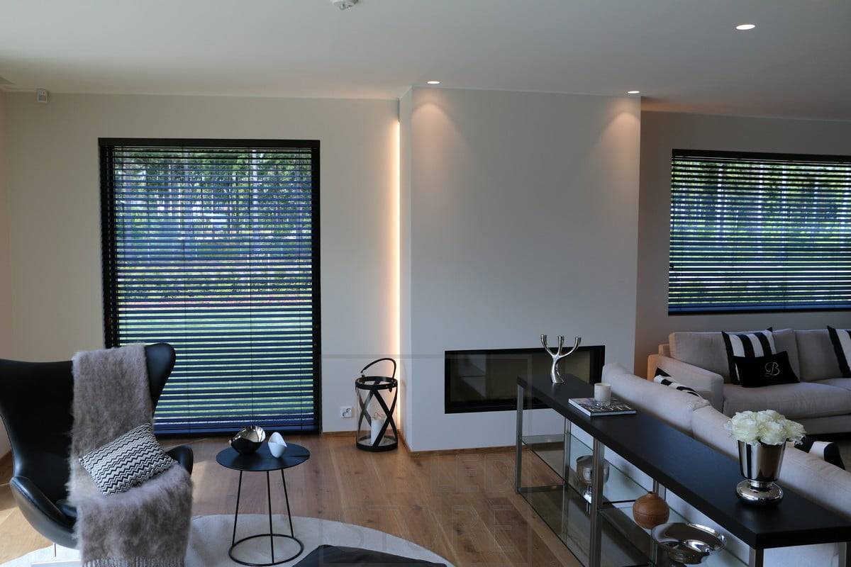 Led pásek pro zvýraznění krbu a vytvoření náladového osvětlení